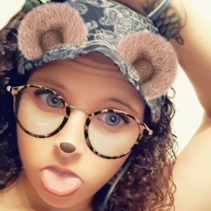 Meet your Posher, Regina